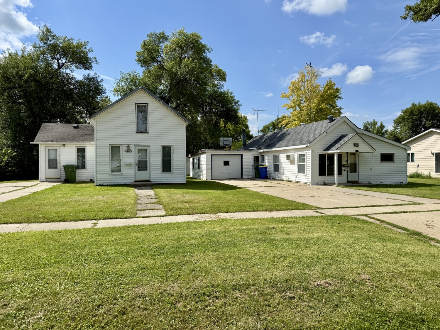 09-23-25Burlage-oUIvM1